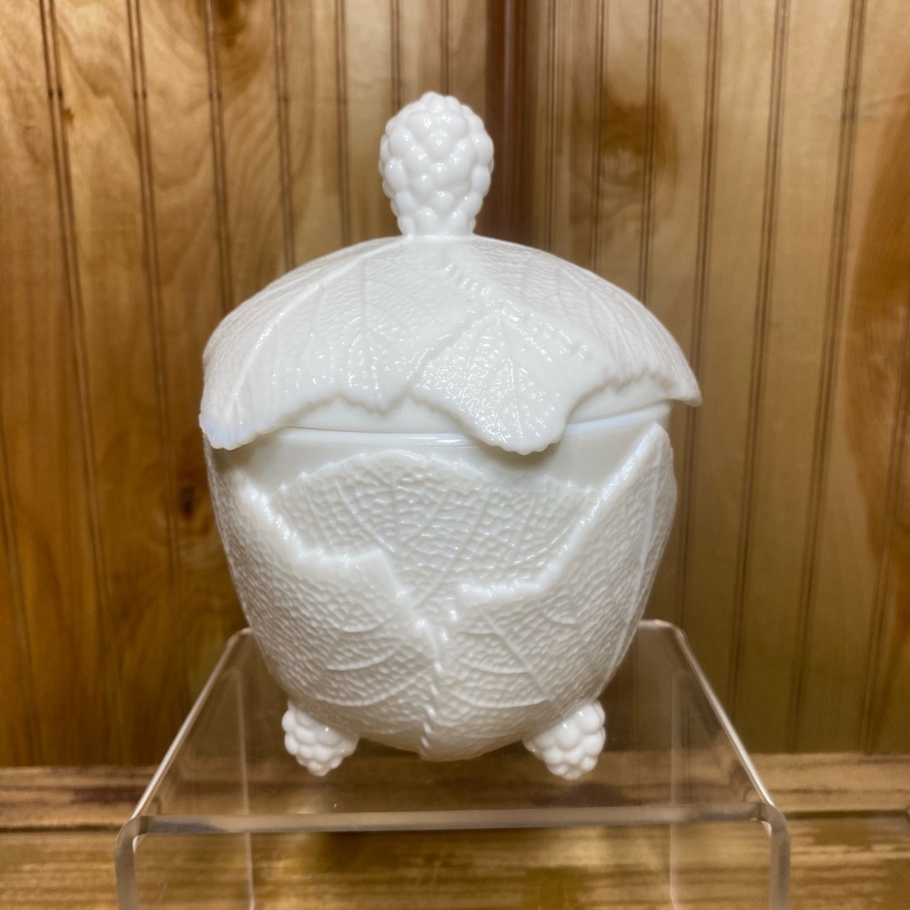 Vintage FOSTORIA Grape Leaf Milk Glass Lidded Candy Dish 1950’s